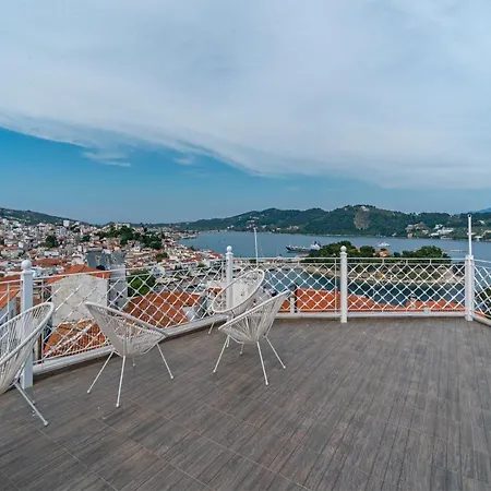 Mare Gaia Skiathos stad