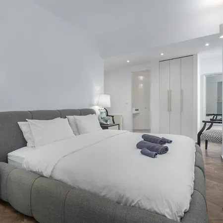 Mare Gaia * 斯基亚索斯镇