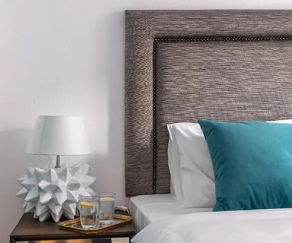 Mare Gaia Skiathos Town