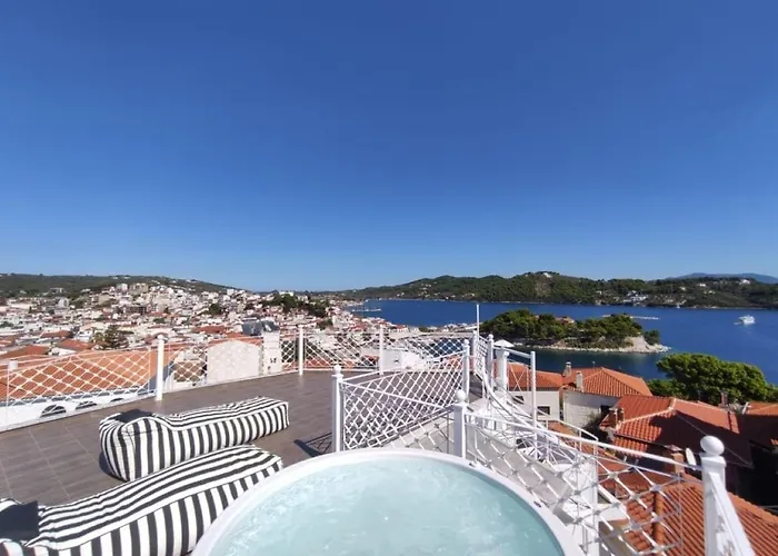 Mare Gaia Skiathos Town